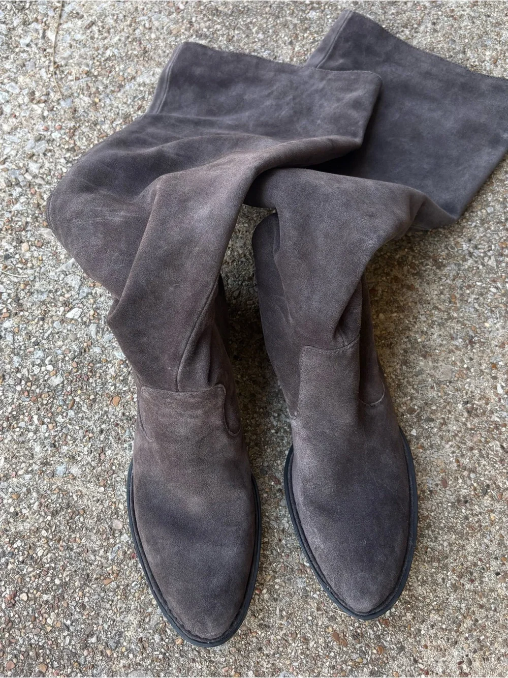 Born Over-the-Knee Suede leather Boots in Dark Brown. Size 9.5 New